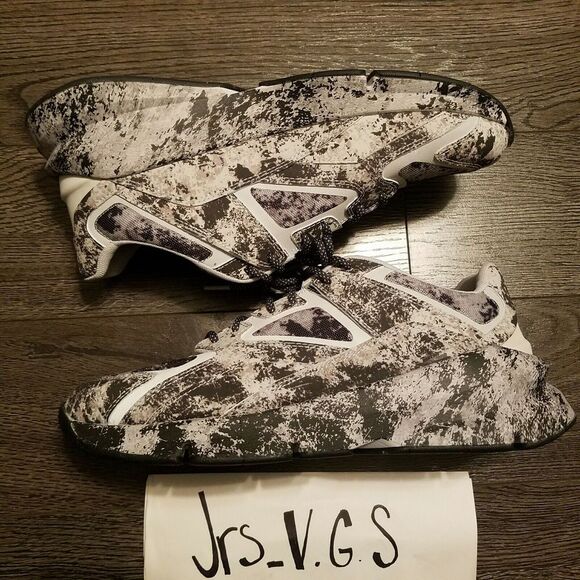 UNDER ARMOUR Forge 96 Disrupt Shoes Mens‎ 9 Cement moon grey Kanye 3022454-100